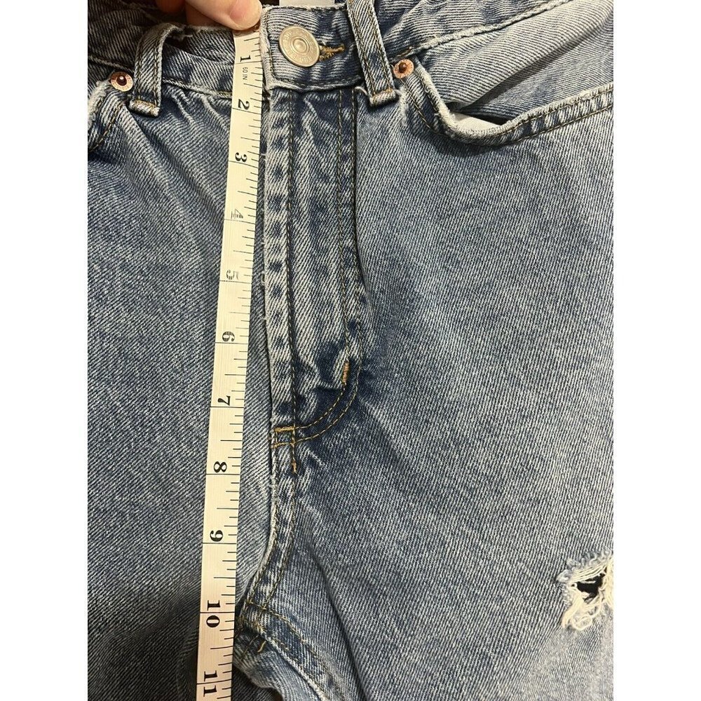 URBAN Outfitters BDG Mom High-Rise Distressed Jeans Size 25 Medium - Picture 5 of 11